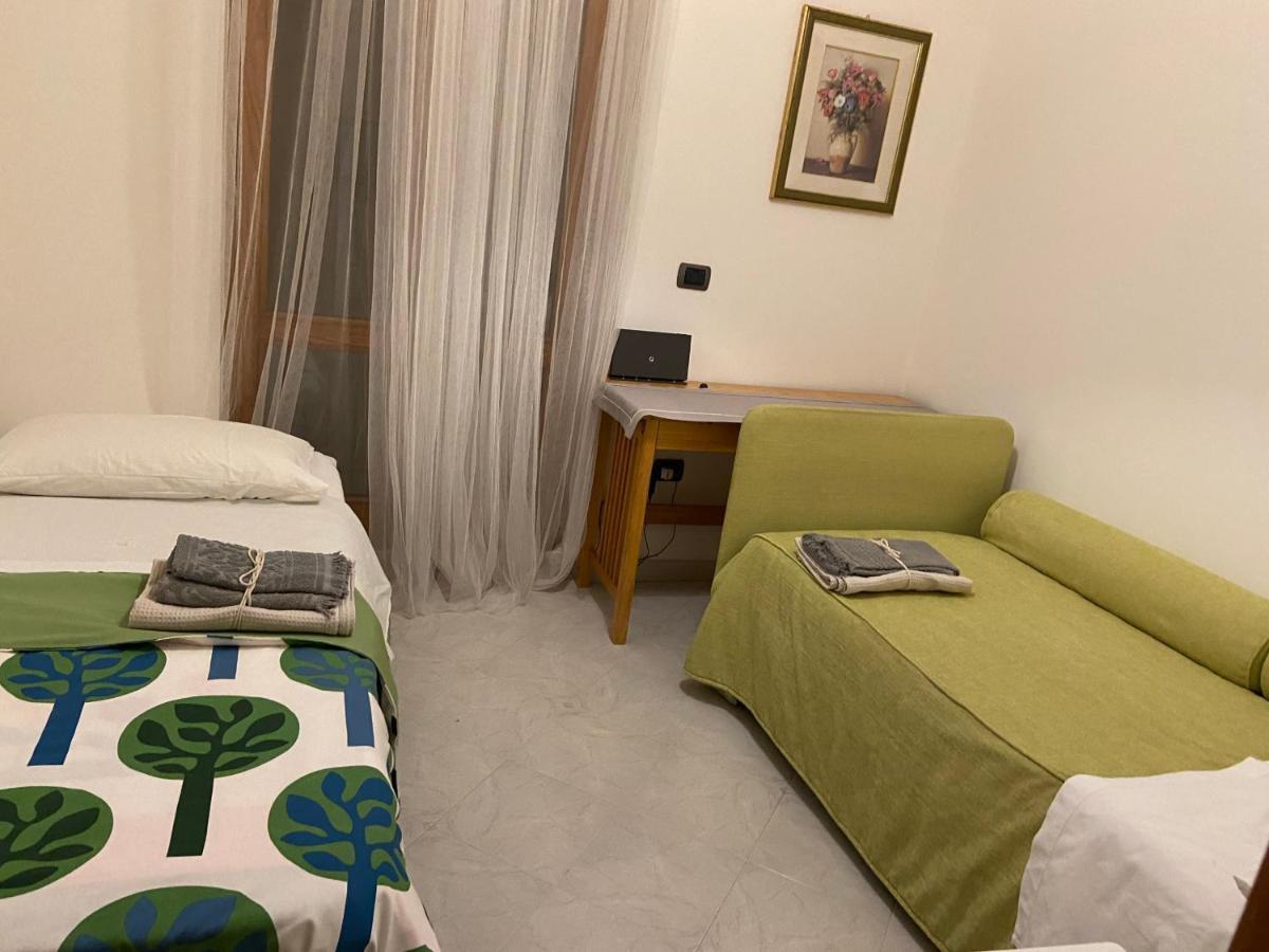La Casa Di Giu Pozzuoli Exterior foto