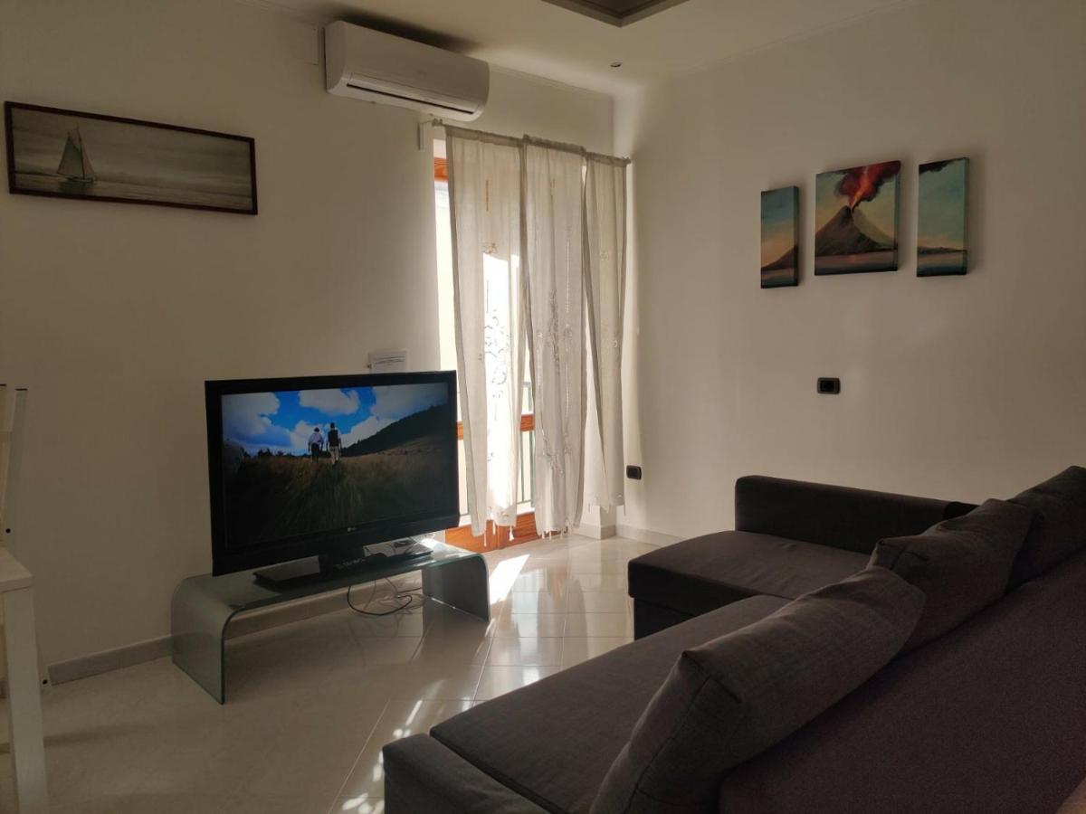 La Casa Di Giu Pozzuoli Exterior foto